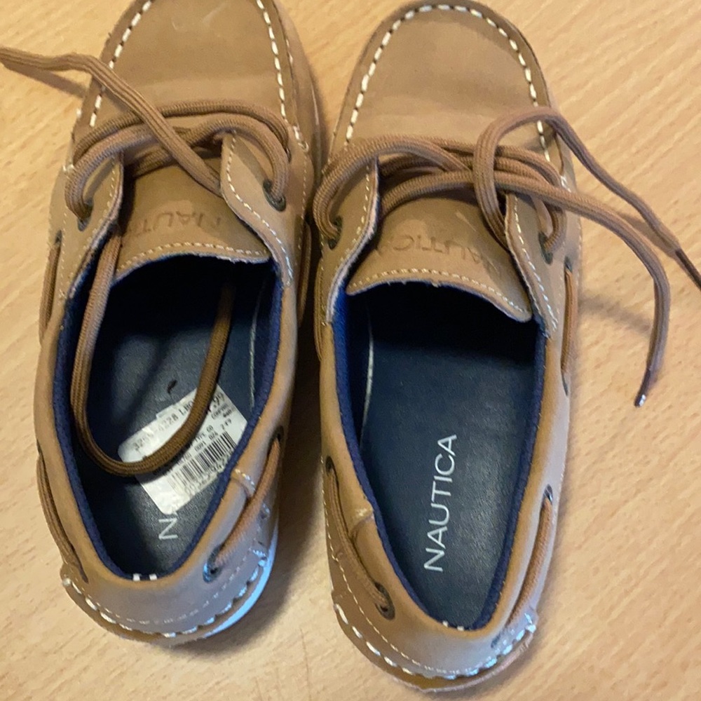 Size 2 nautica pair of shoes